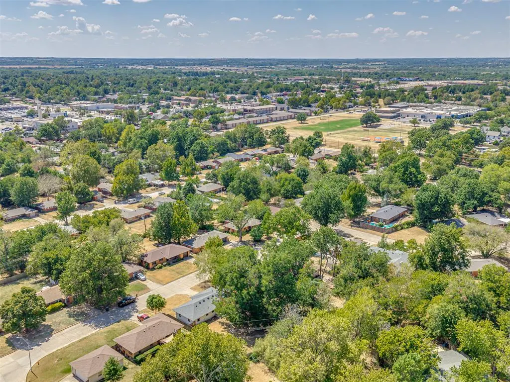 Photo 24 — 1605 Rowena Lane, Norman, OK 73069