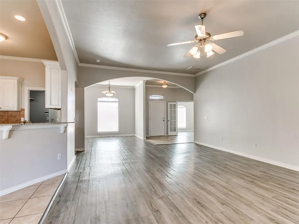 Photo 6 — 3905 Ashley Terrace, Yukon, OK 73099