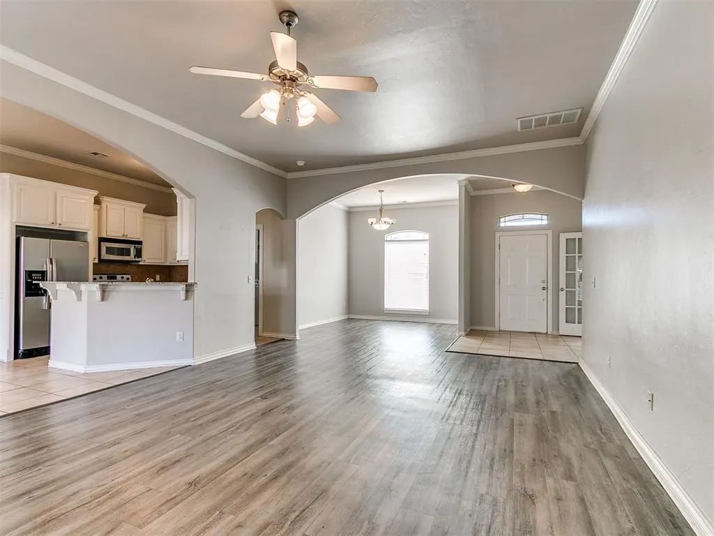 Photo 7 — 3905 Ashley Terrace, Yukon, OK 73099