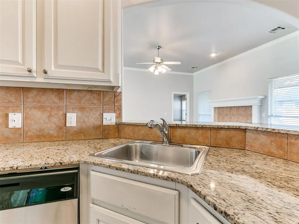 Photo 13 — 3905 Ashley Terrace, Yukon, OK 73099