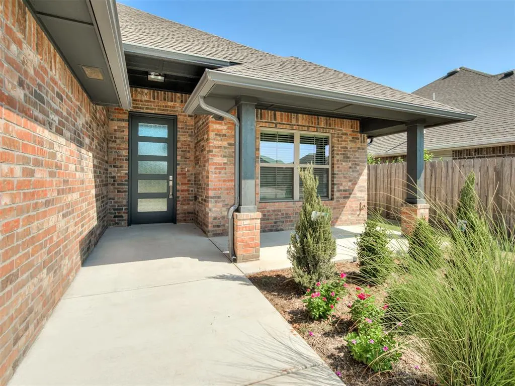 Photo 3 — 2905 Kingswood Drive, Norman, OK 73071