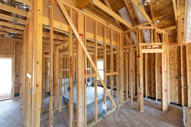 Photo 2 — 17096 Billy Road, Washington, OK 73093