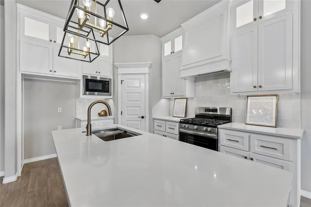 Photo 8 — 8125 Mountain Oak Drive, Edmond, OK 73034