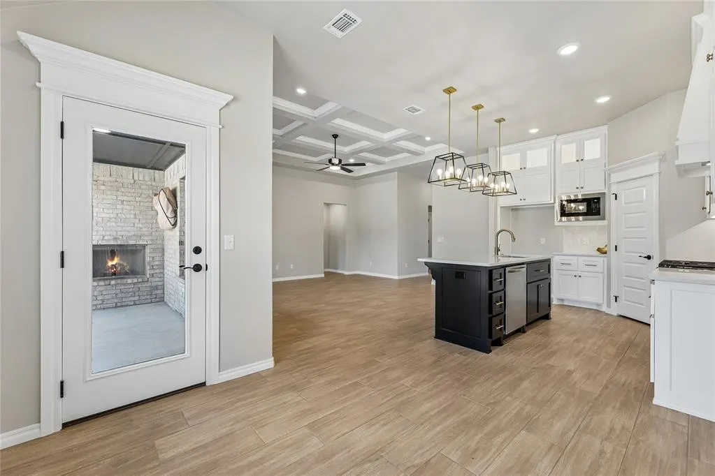 Photo 19 — 8125 Mountain Oak Drive, Edmond, OK 73034