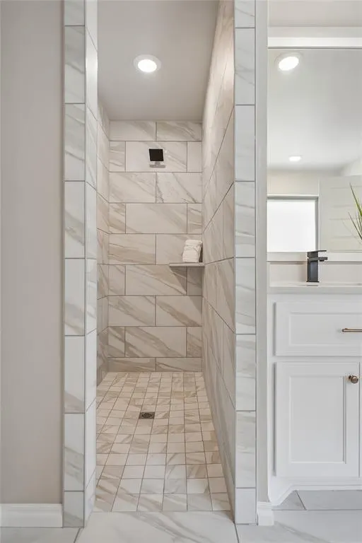Photo 32 — 8125 Mountain Oak Drive, Edmond, OK 73034