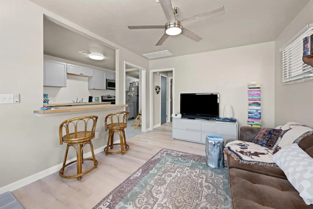 Photo 8 — 920 E Wayne Street, Edmond, OK 73034