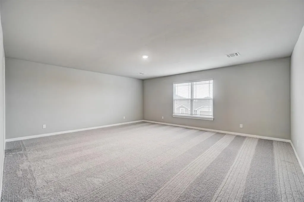 Photo 9 — 1922 Redwood Lane, El Reno, OK 73036