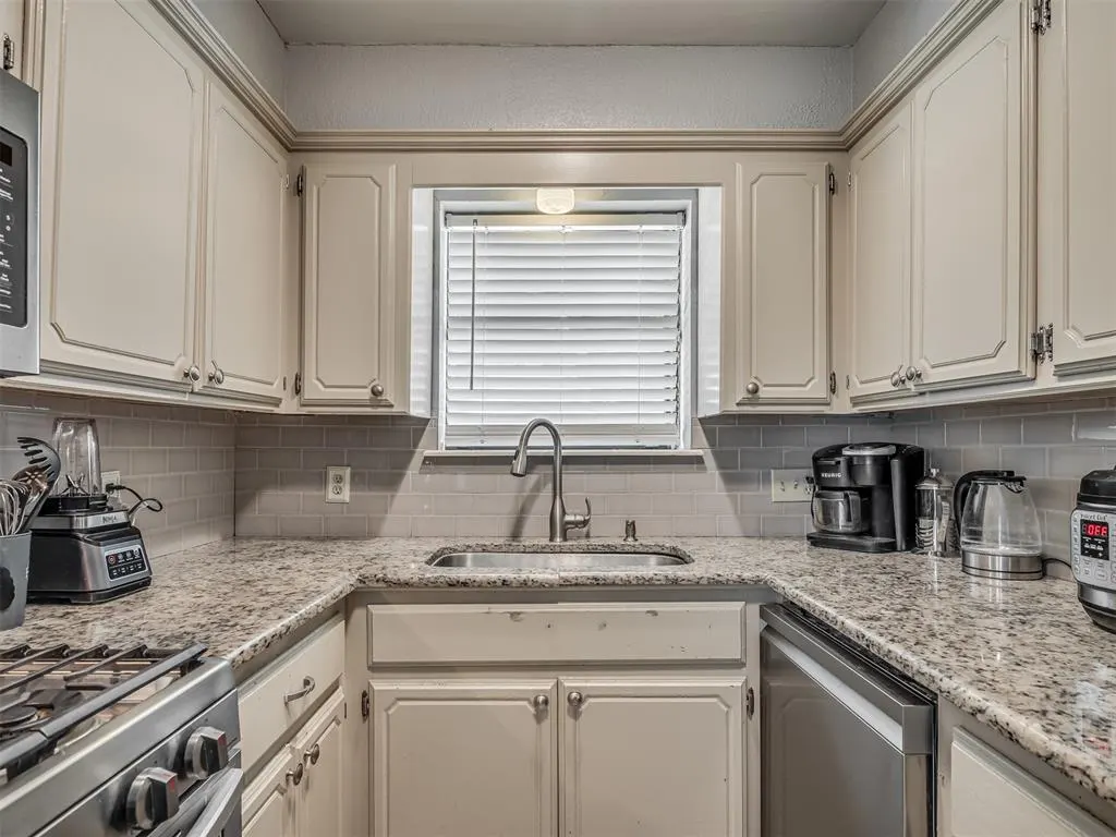 Photo 12 — 497 Hardesty Drive, Shawnee, OK 74804