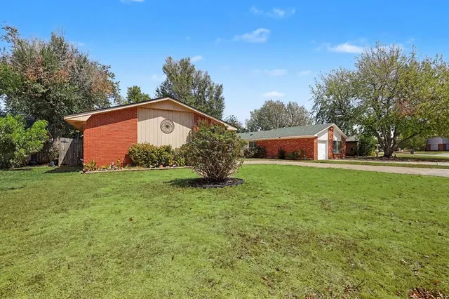 Photo 3 — 5705 NW 67th Street, Oklahoma City, OK 73132