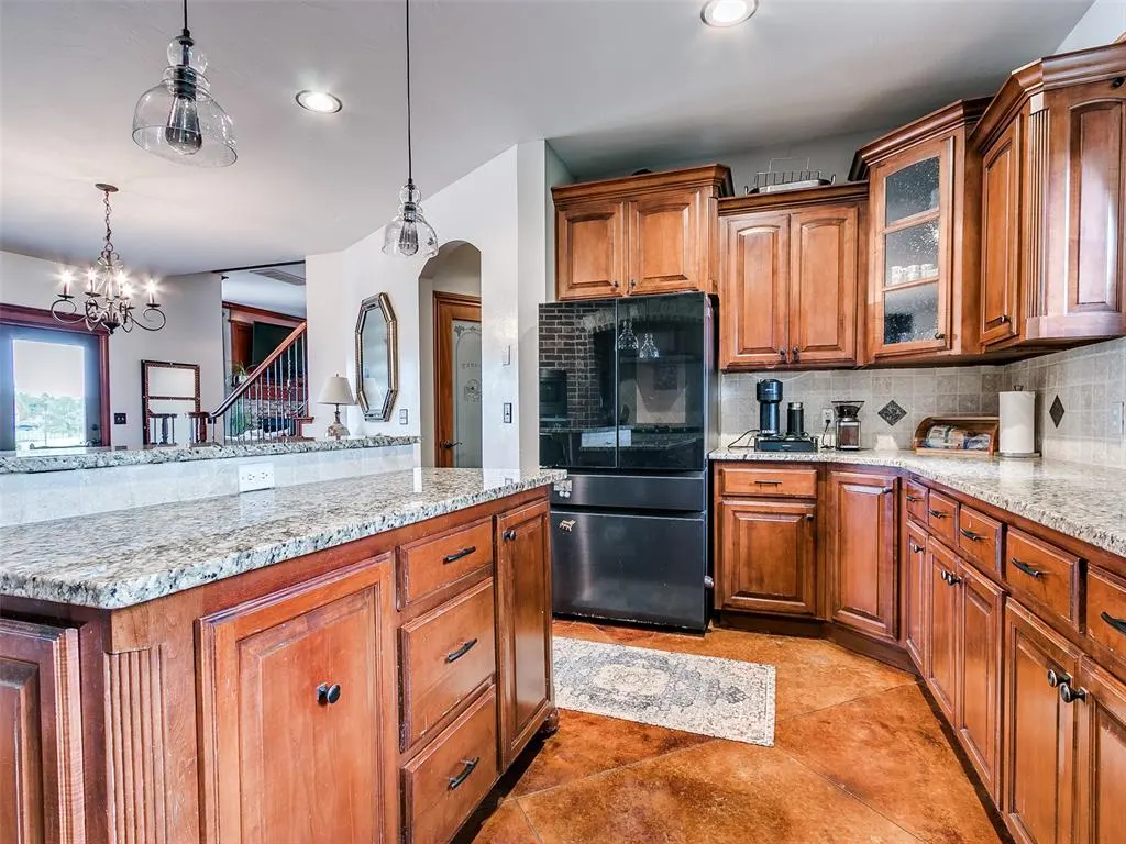 Photo 8 — 22700 Emily Way, Edmond, OK 73025