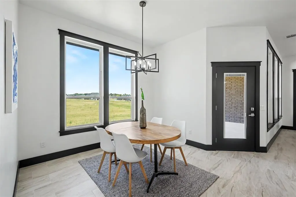Photo 10 — 2440 Canyon Circle, Blanchard, OK 73010