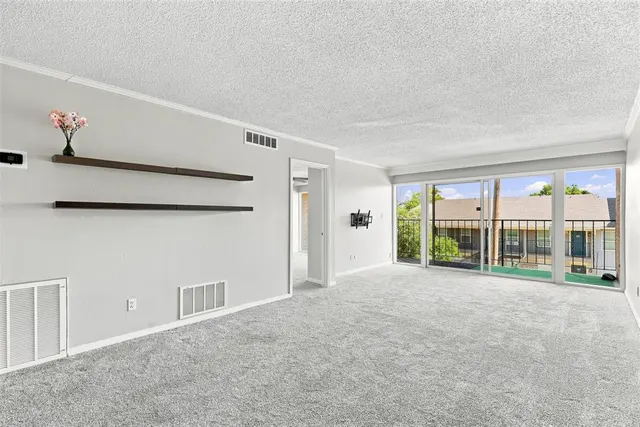 Photo 2 — 6100 N Brookline Avenue 20, Oklahoma City, OK 73112