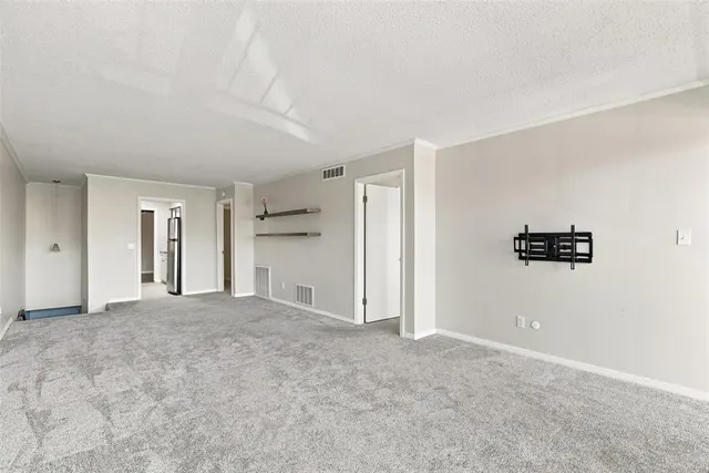Photo 3 — 6100 N Brookline Avenue 20, Oklahoma City, OK 73112