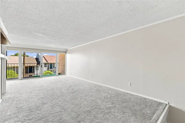 Photo 5 — 6100 N Brookline Avenue 20, Oklahoma City, OK 73112