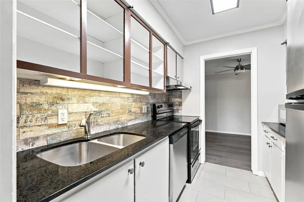 Photo 6 — 6100 N Brookline Avenue 20, Oklahoma City, OK 73112