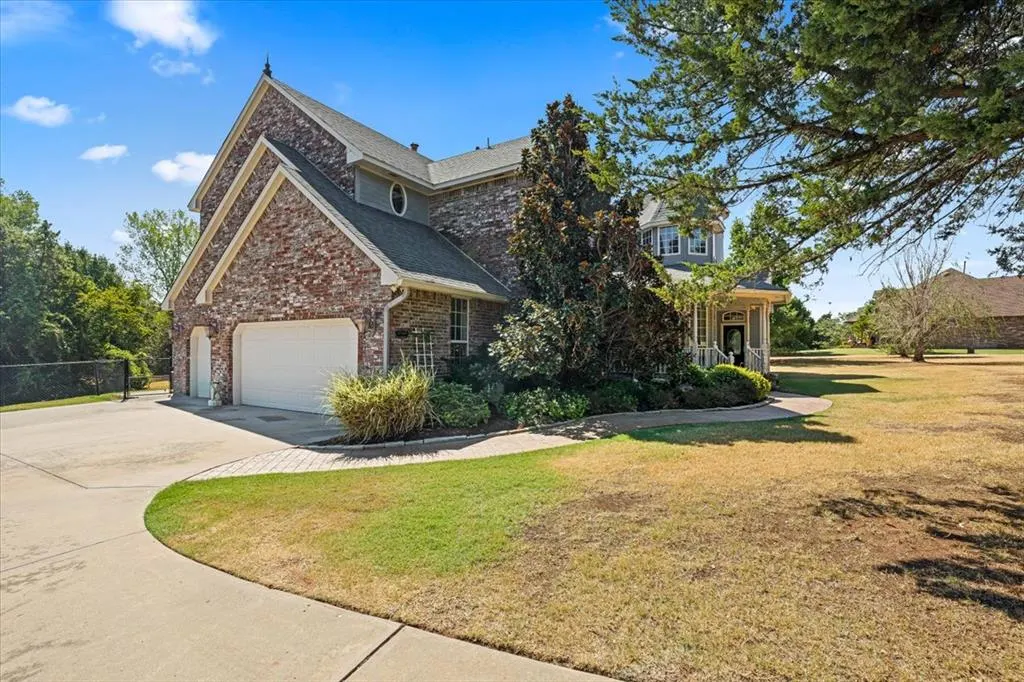 Photo 4 — 9948 Fawn Hollow Road, Mustang, OK 73064