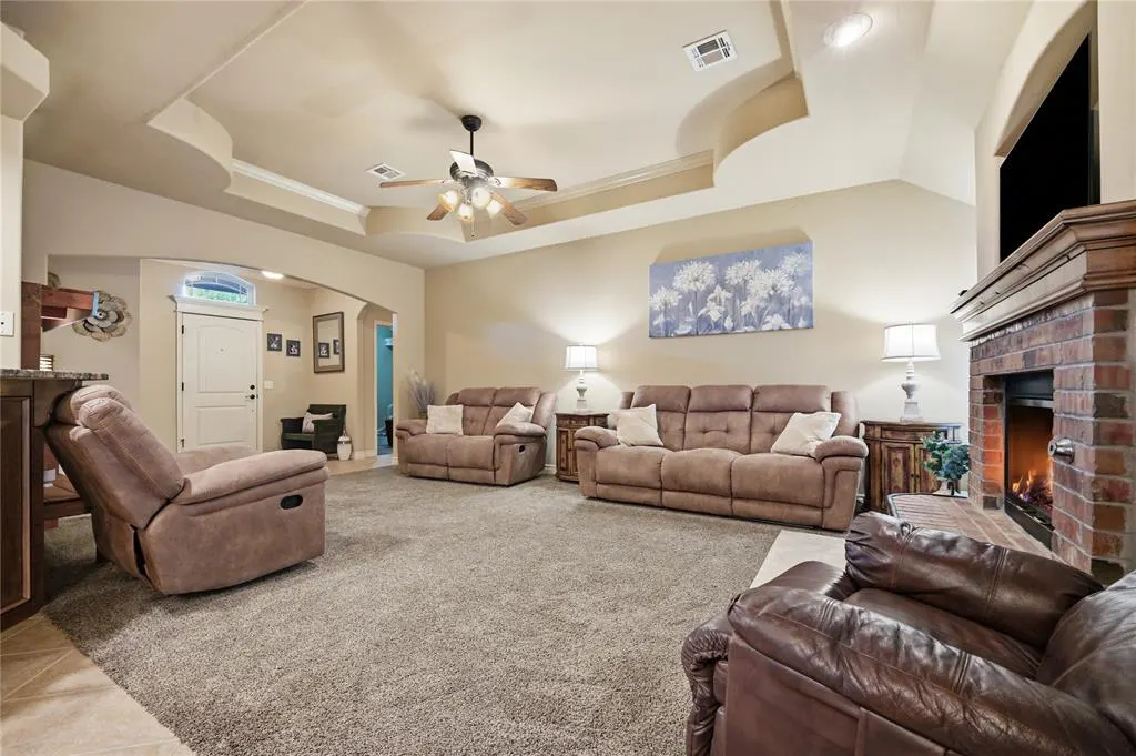 Photo 8 — 11601 SW 17th Court, Yukon, OK 73099