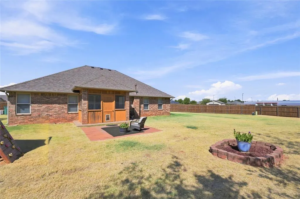 Photo 38 — 11601 SW 17th Court, Yukon, OK 73099