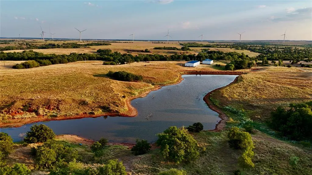 Photo 2 — 26498 E 670 Road, Hennessey, OK 73742