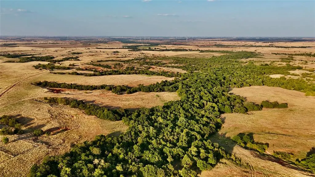 Photo 12 — 26498 E 670 Road, Hennessey, OK 73742