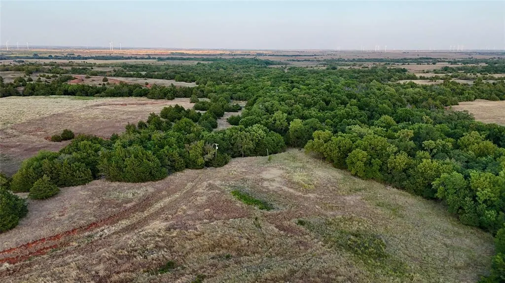 Photo 32 — 26498 E 670 Road, Hennessey, OK 73742