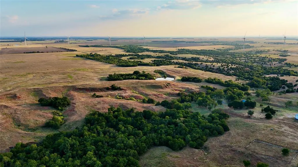 Photo 34 — 26498 E 670 Road, Hennessey, OK 73742