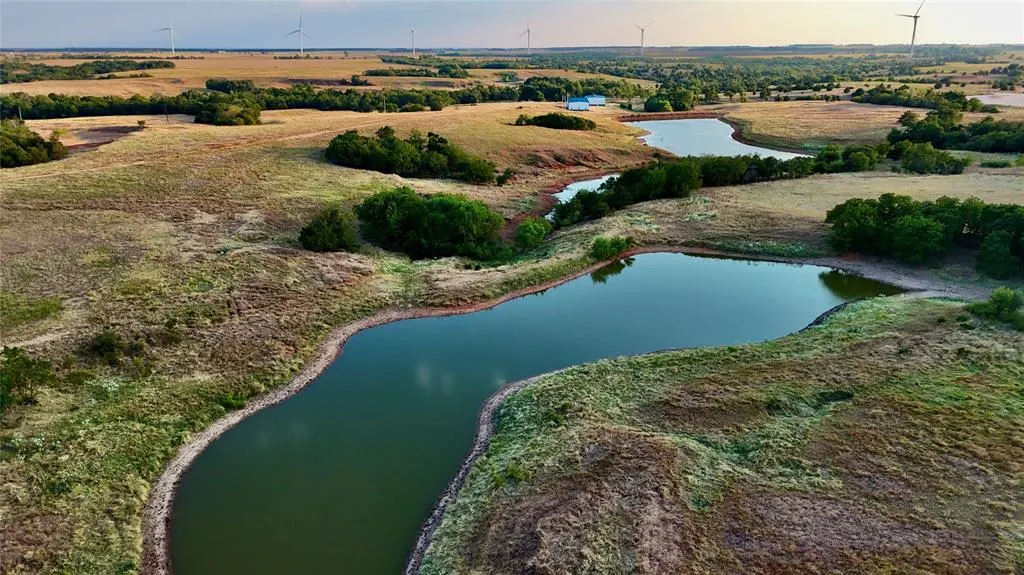 Photo 36 — 26498 E 670 Road, Hennessey, OK 73742