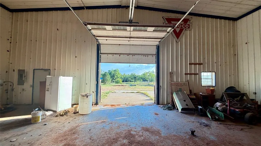 Photo 44 — 26498 E 670 Road, Hennessey, OK 73742