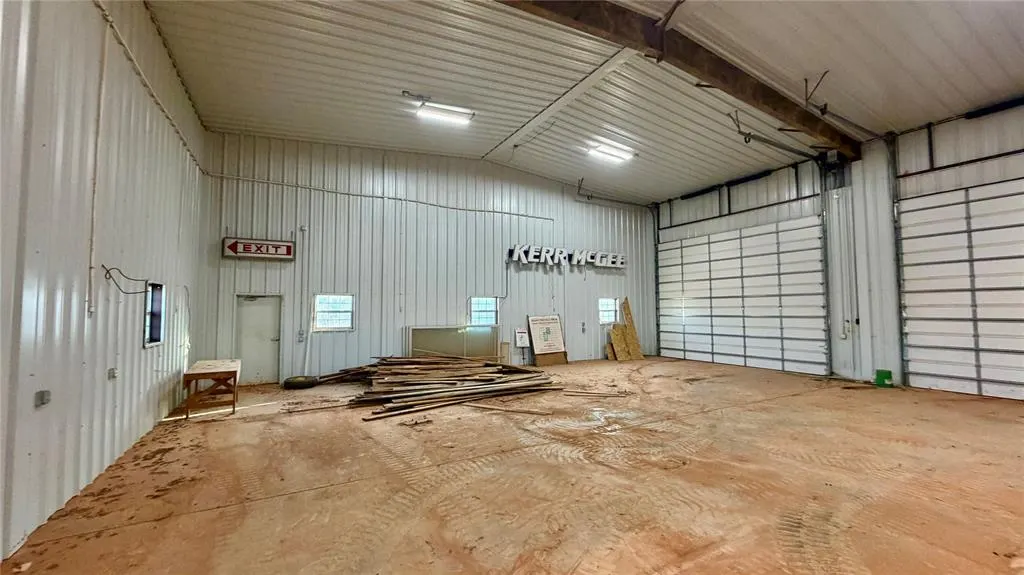 Photo 45 — 26498 E 670 Road, Hennessey, OK 73742