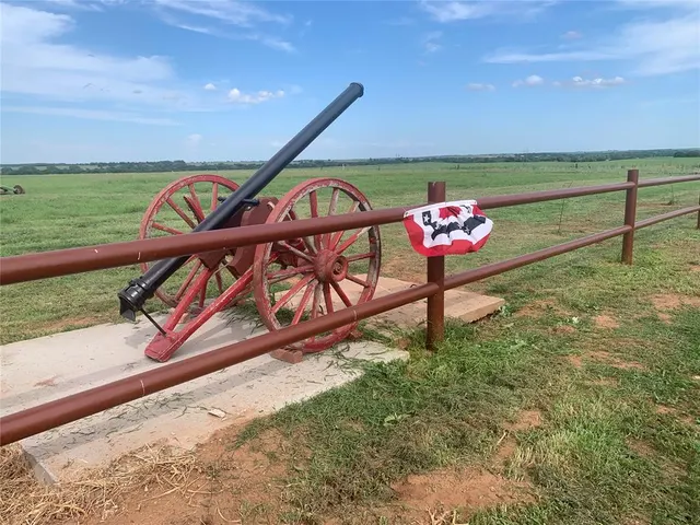 Photo 6 — 11111 N Hazlett- Highway 9 Highway, Fort Cobb, OK 73038