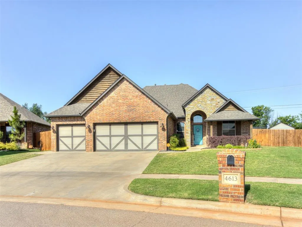 Front exterior — 4613 Hambletonian Lane, Mustang, OK 73064