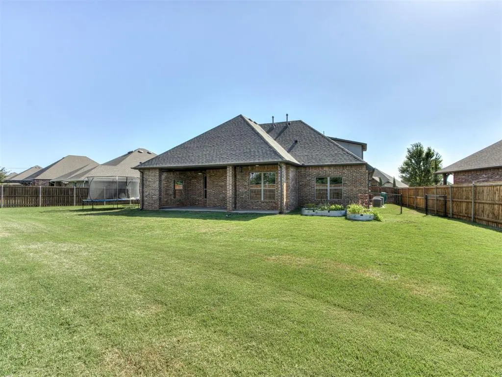 Photo 33 — 4613 Hambletonian Lane, Mustang, OK 73064