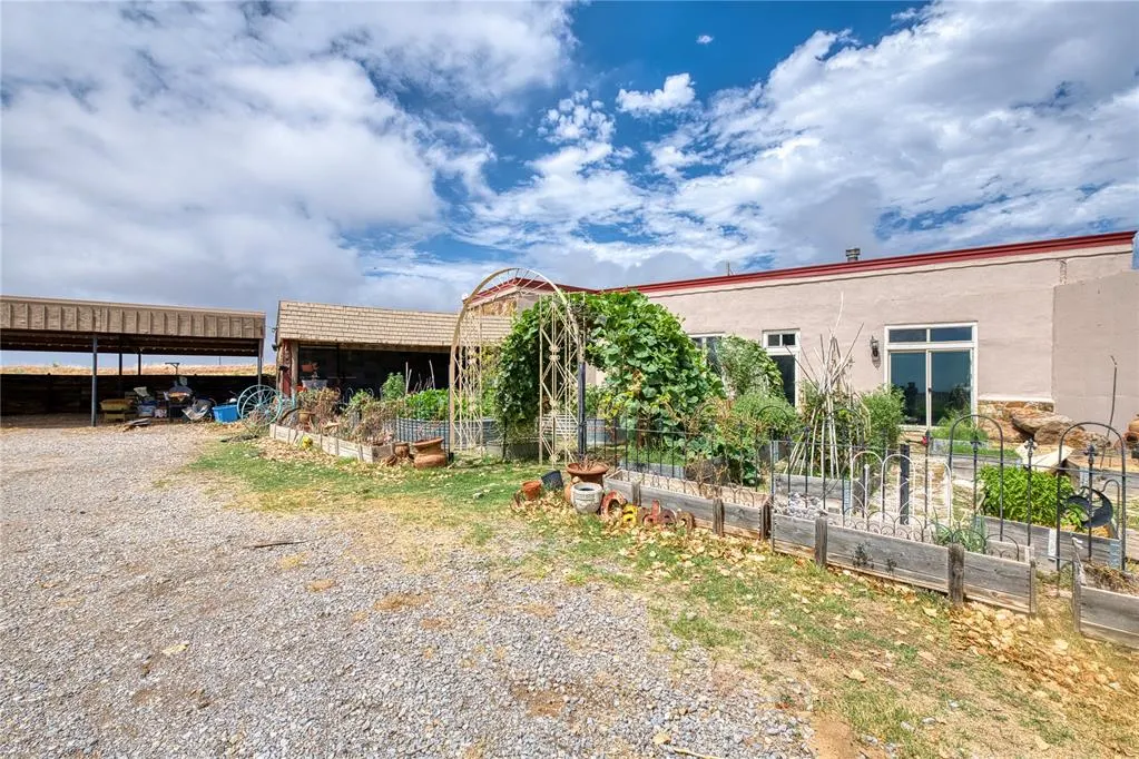 Photo 3 — 10380 N 2000 Road, Elk City, OK 73644