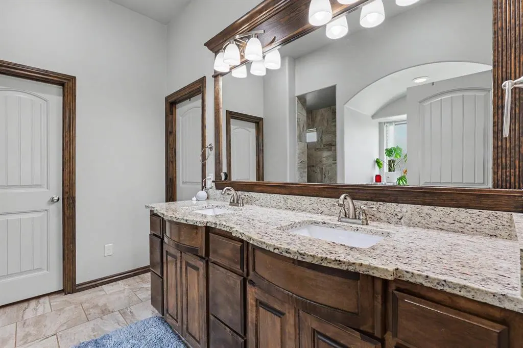 Photo 12 — 9105 SW 34th Street, Oklahoma City, OK 73179