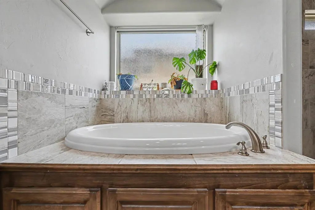 Photo 13 — 9105 SW 34th Street, Oklahoma City, OK 73179