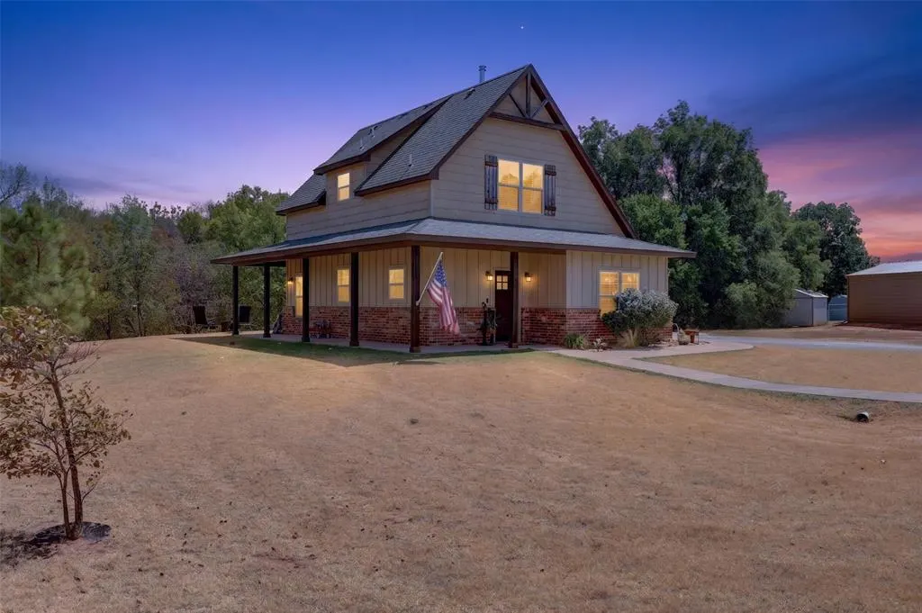 Front exterior — 138 NW Tanyas Trail, Cache, OK 73527