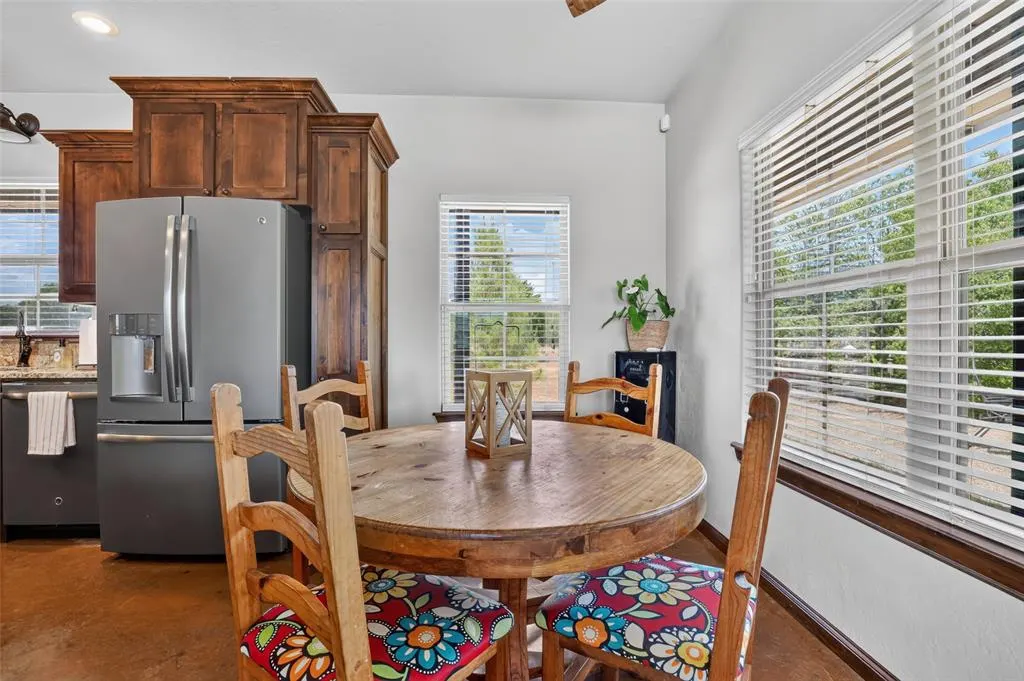 Photo 8 — 138 NW Tanyas Trail, Cache, OK 73527