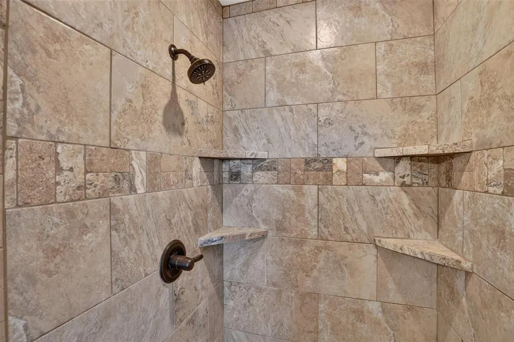Photo 18 — 138 NW Tanyas Trail, Cache, OK 73527