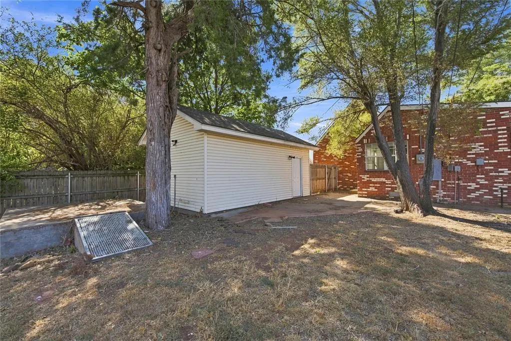 Photo 23 — 939 W 2nd Street, Elk City, OK 73644