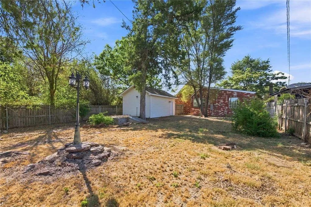 Photo 24 — 939 W 2nd Street, Elk City, OK 73644