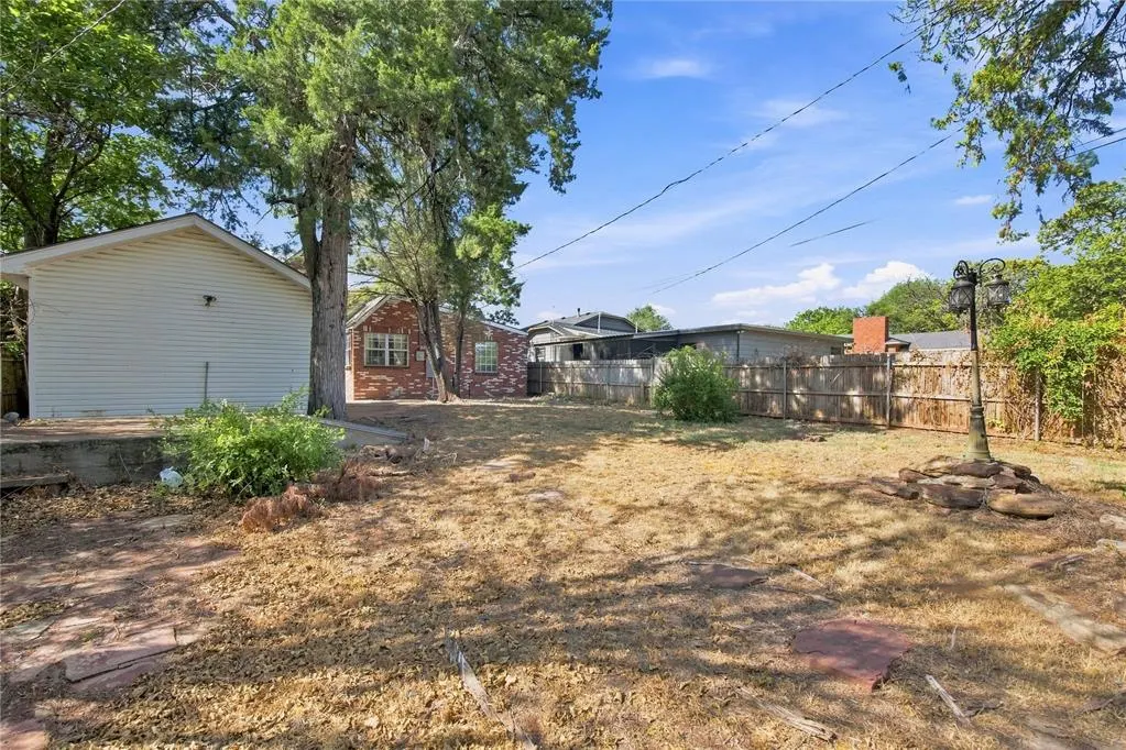 Photo 25 — 939 W 2nd Street, Elk City, OK 73644