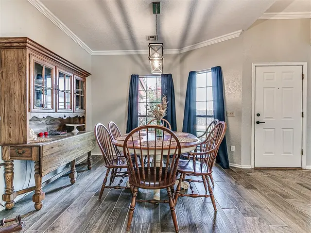 Photo 8 — 10400 NW 42nd Street, Yukon, OK 73099