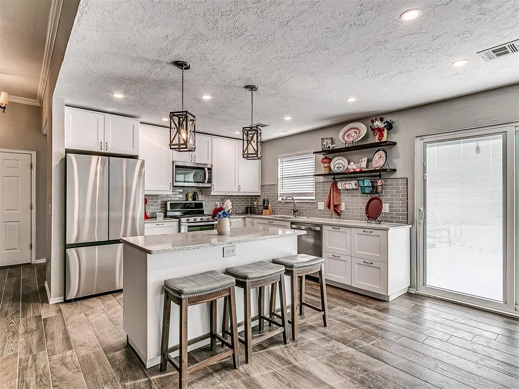 Photo 18 — 10400 NW 42nd Street, Yukon, OK 73099