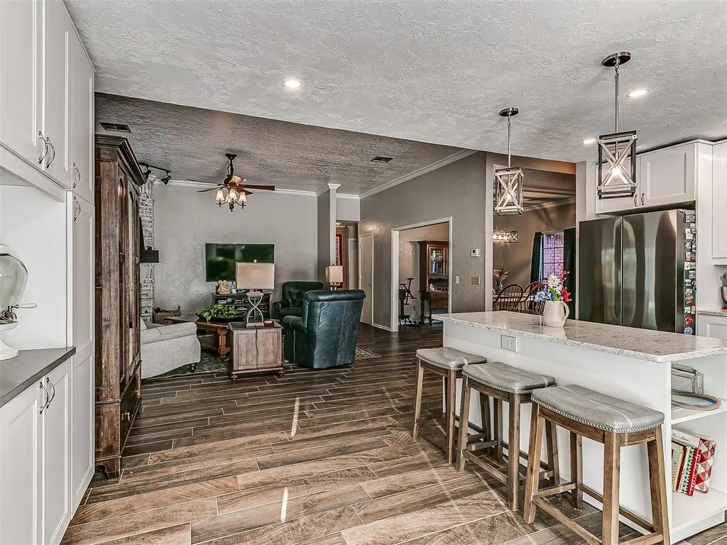Photo 19 — 10400 NW 42nd Street, Yukon, OK 73099
