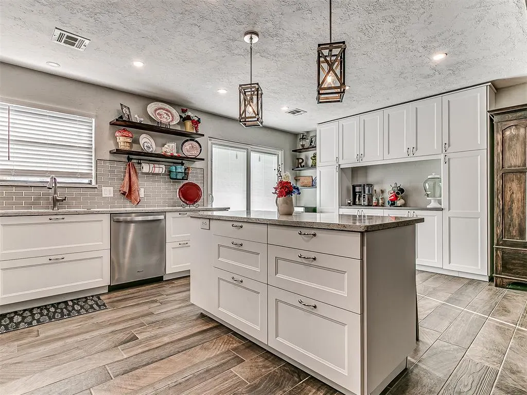 Photo 24 — 10400 NW 42nd Street, Yukon, OK 73099