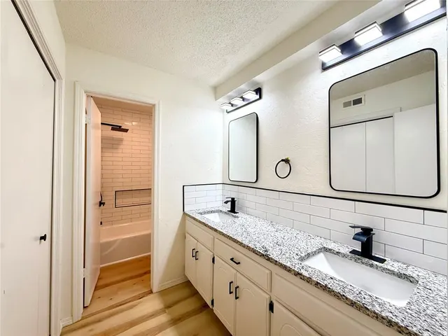 Photo 4 — Address unavailable, Oklahoma City, OK 73127