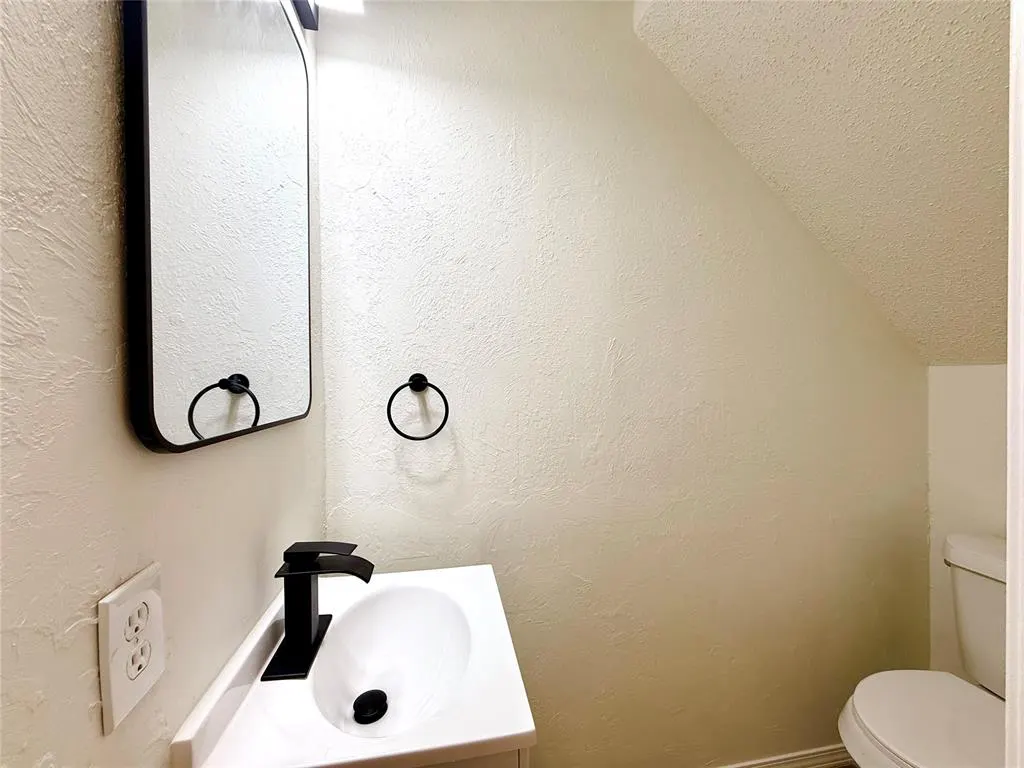 Photo 9 — Address unavailable, Oklahoma City, OK 73127