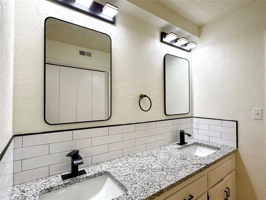 Photo 13 — Address unavailable, Oklahoma City, OK 73127
