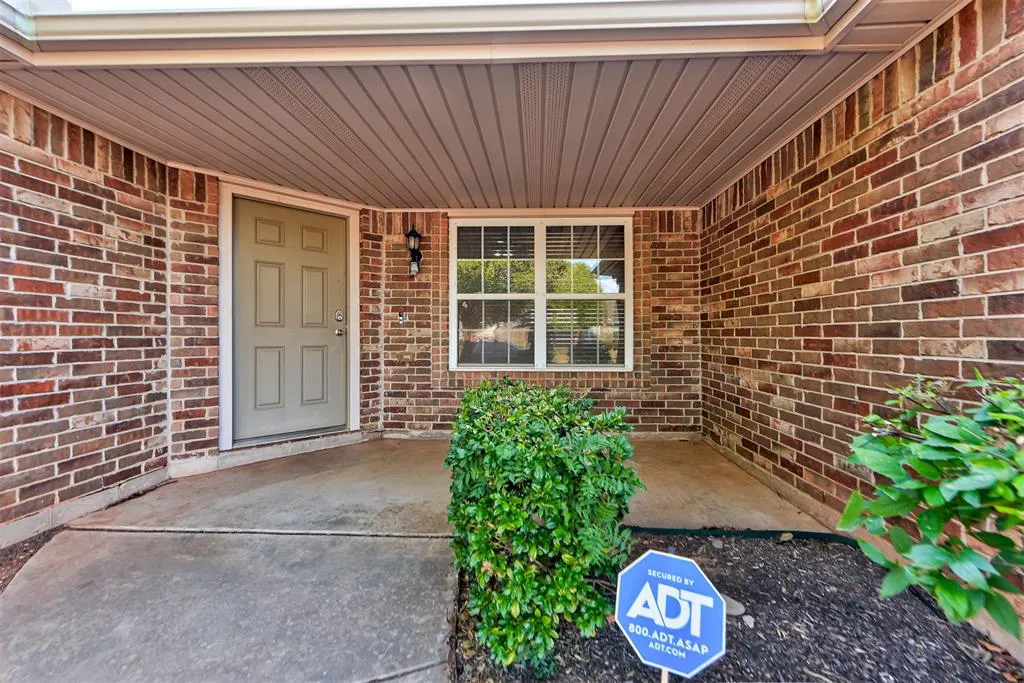 Photo 4 — 13628 Bradbury Lane, Piedmont, OK 73078