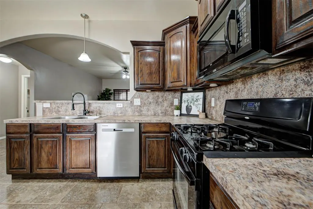 Photo 18 — 13628 Bradbury Lane, Piedmont, OK 73078